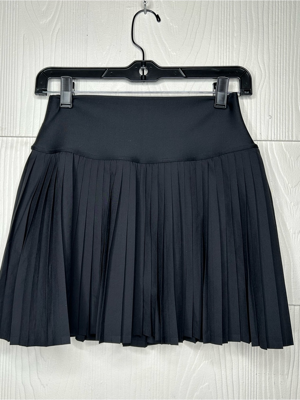 ALO Yoga Black Pleated Athletic Mini Skirt